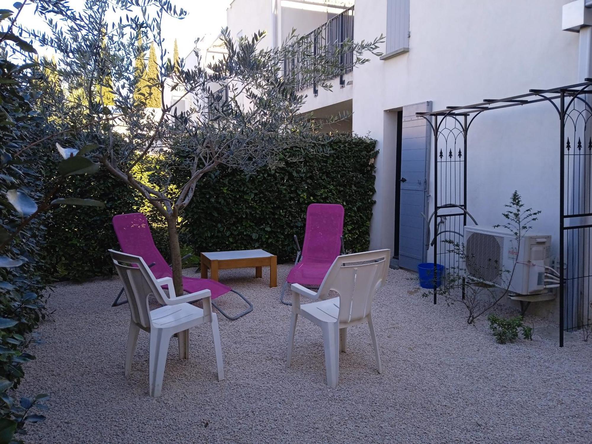 Le Clos Du Ventoux Malaucene Exterior photo